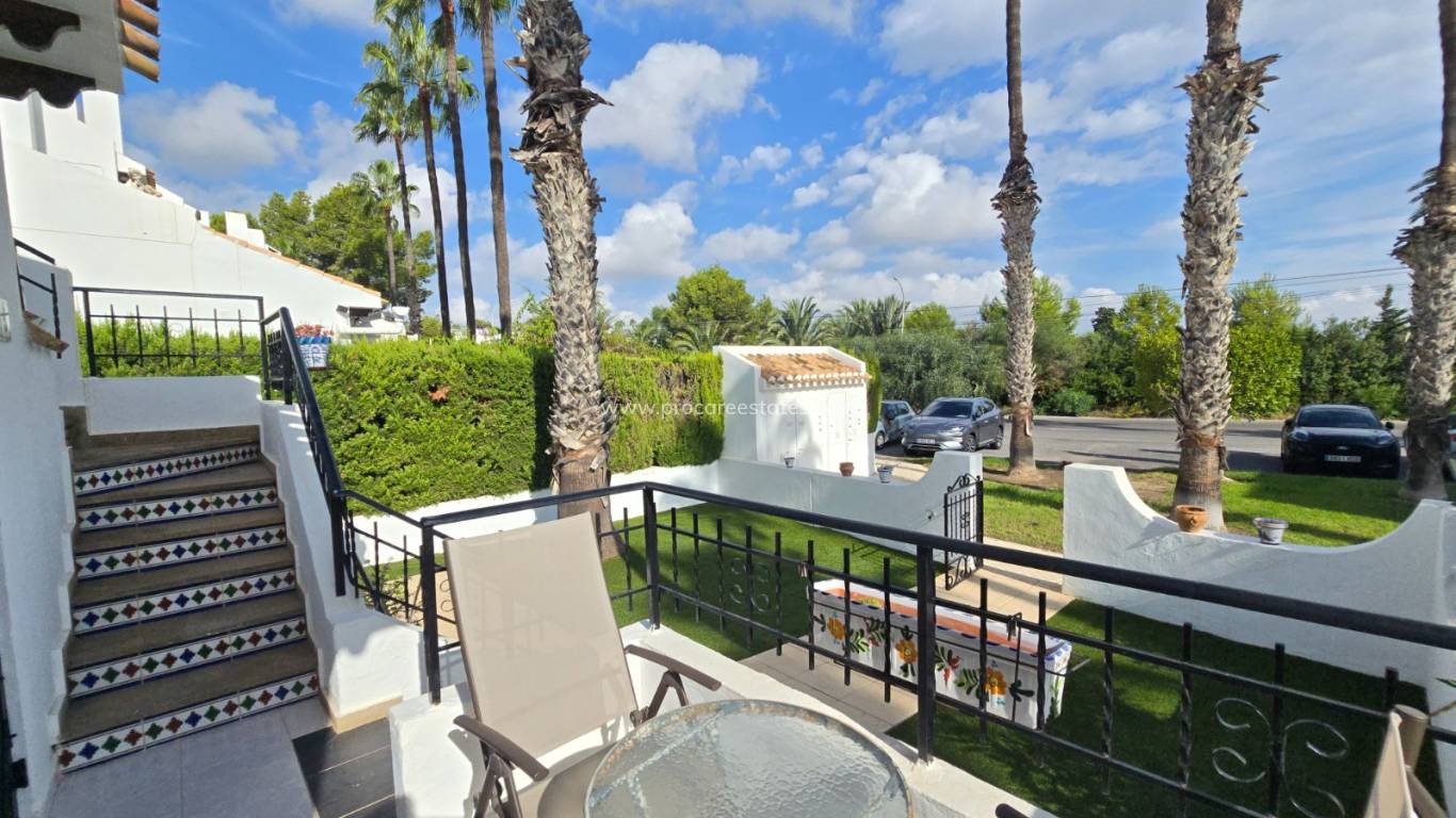 Resale - Town house - Villamartin * - Los Dolses *