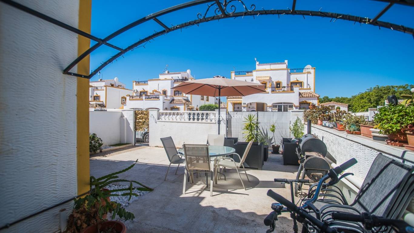 Resale - Town house - VISTABELLA GOLF - Entre Naranjos