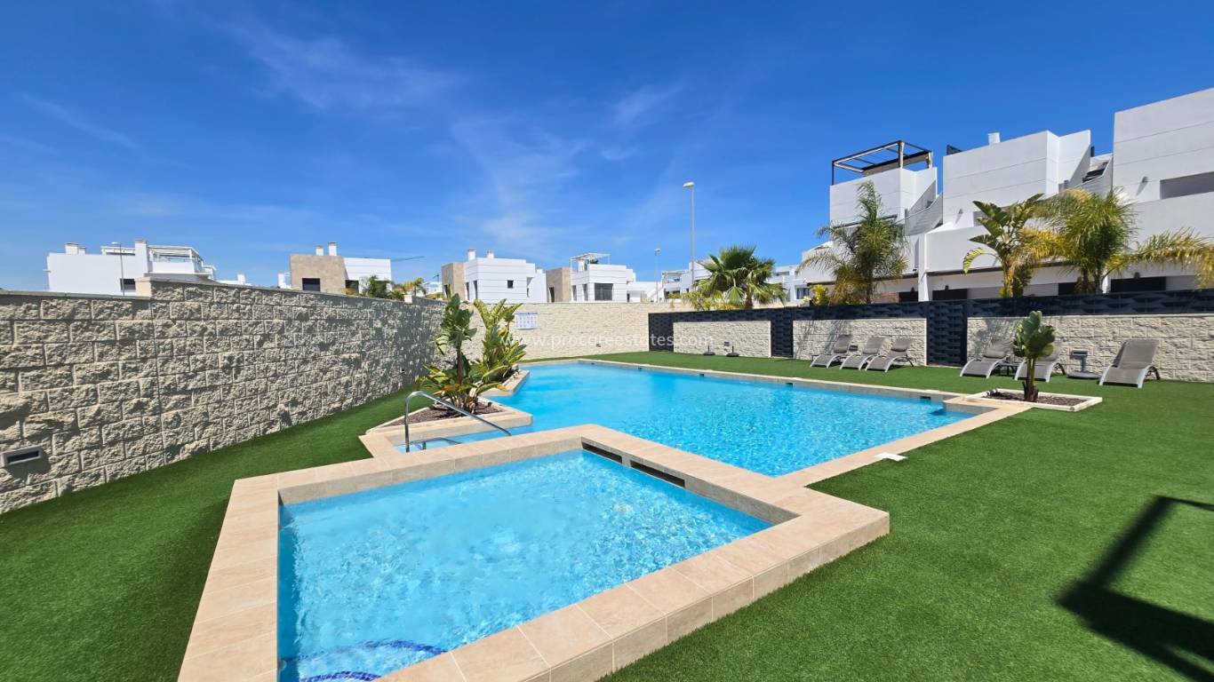 Resale - Townhouse * - Ciudad Quesada * - Doña Pepa *