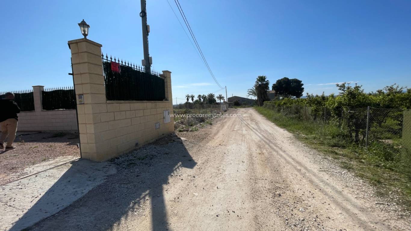 Resale - Villa - Albatera