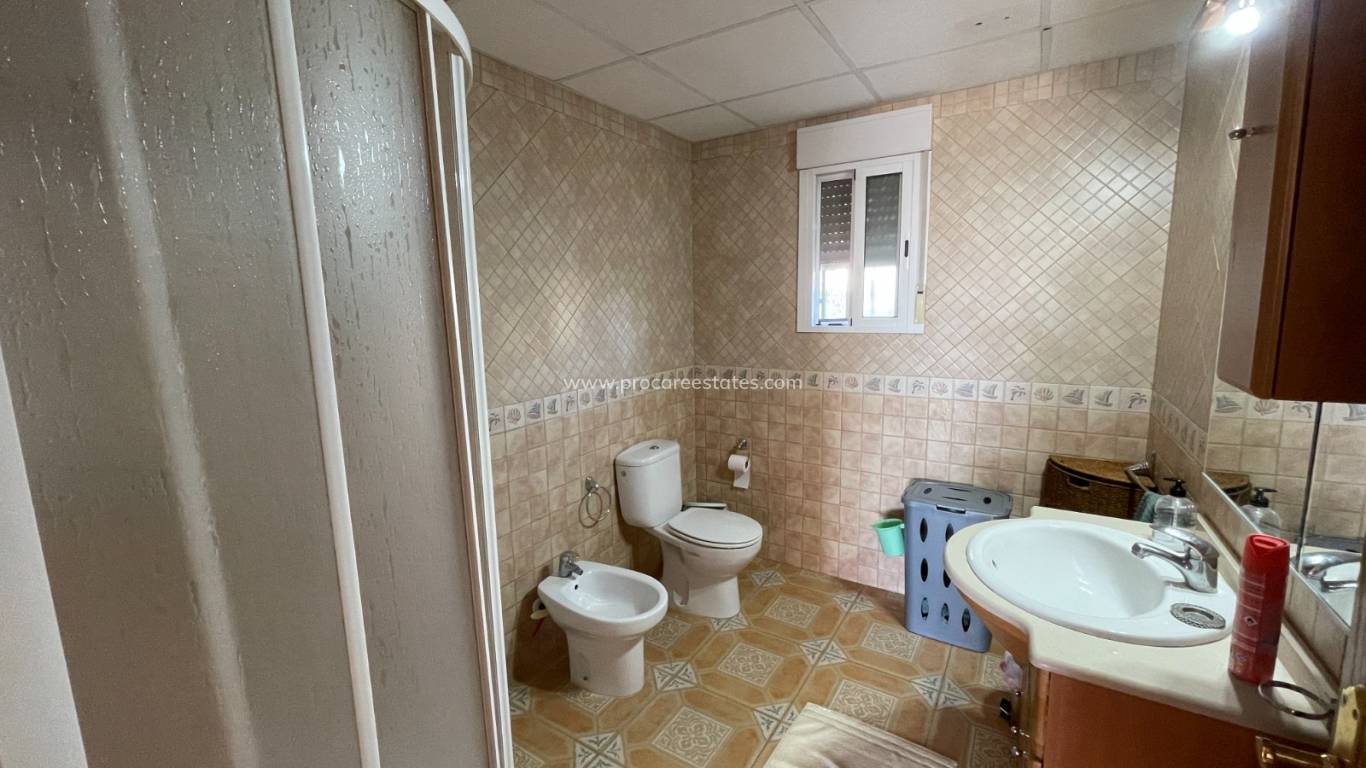 Resale - Villa - Albatera