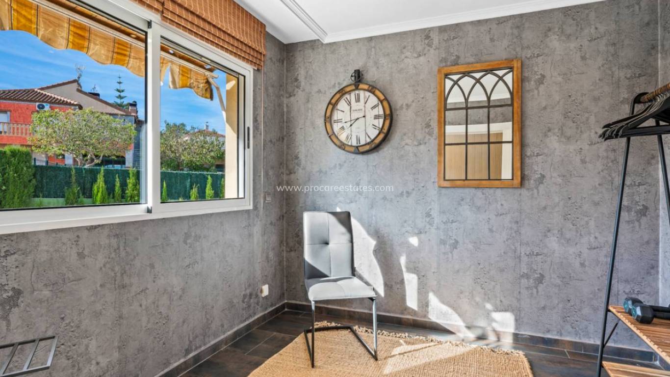 Resale - Villa - Algorfa - Castillo de montemar