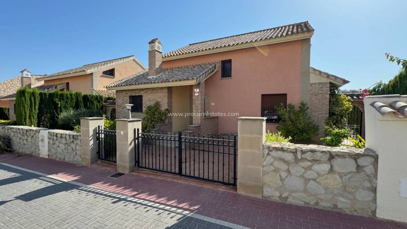 Resale - Villa - Algorfa - La Finca golf