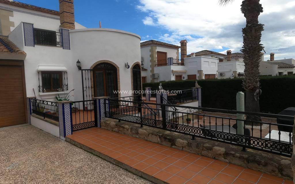 Resale - Villa - Algorfa - La Finca golf