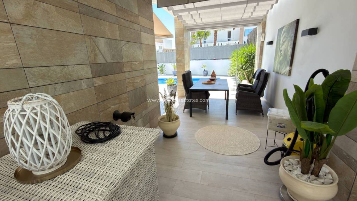 Resale - Villa - Algorfa - La Finca golf