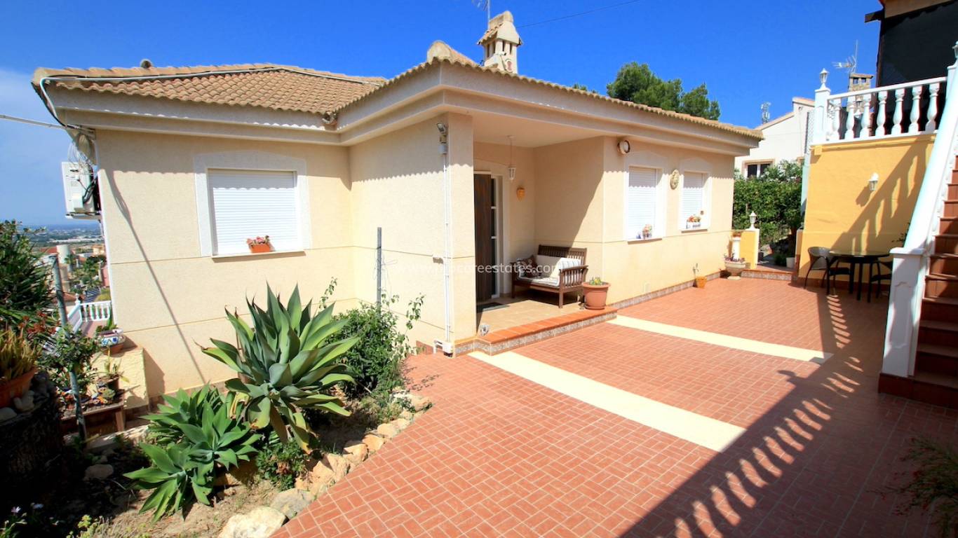 Resale - Villa - Algorfa