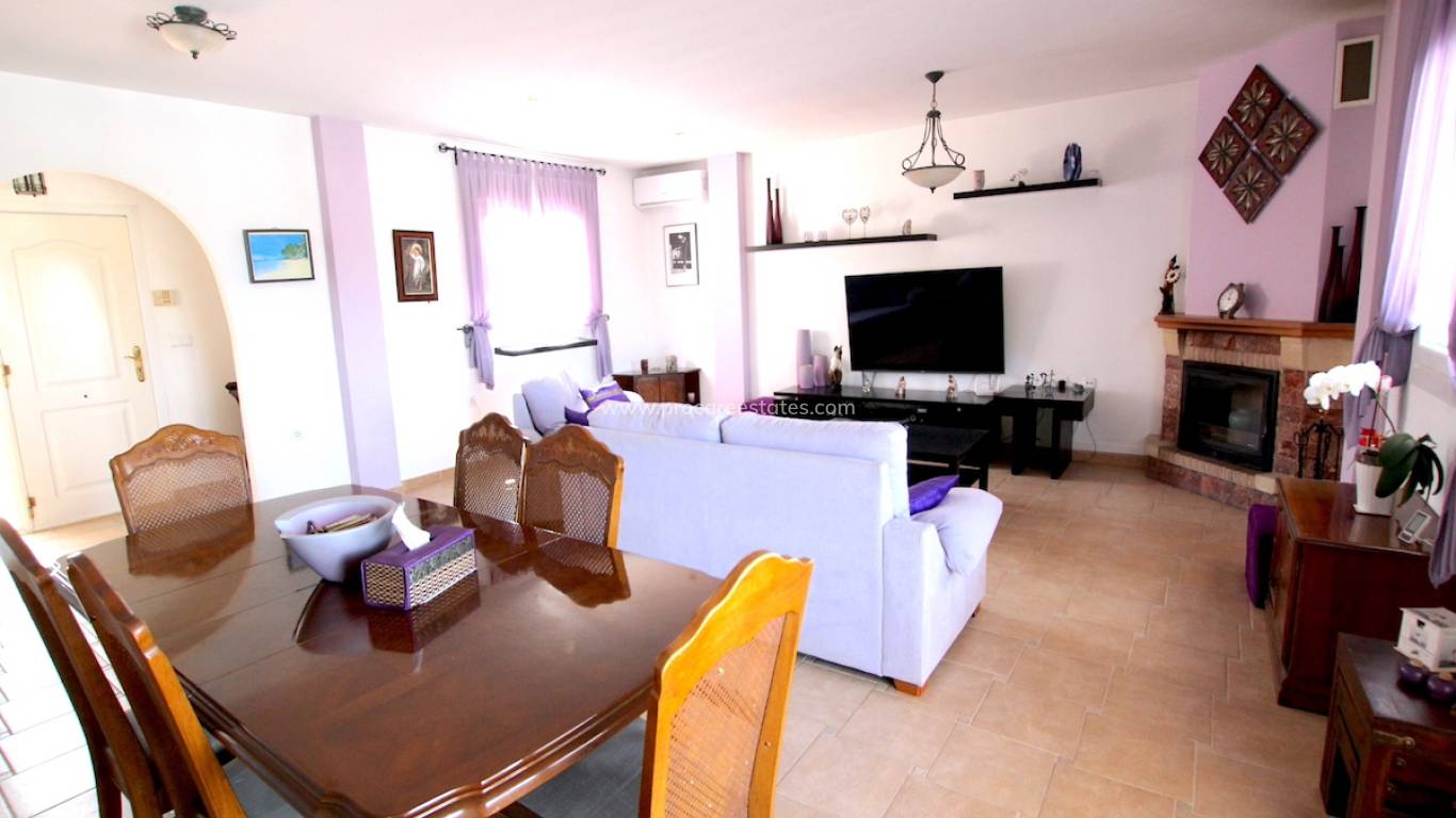 Resale - Villa - Algorfa