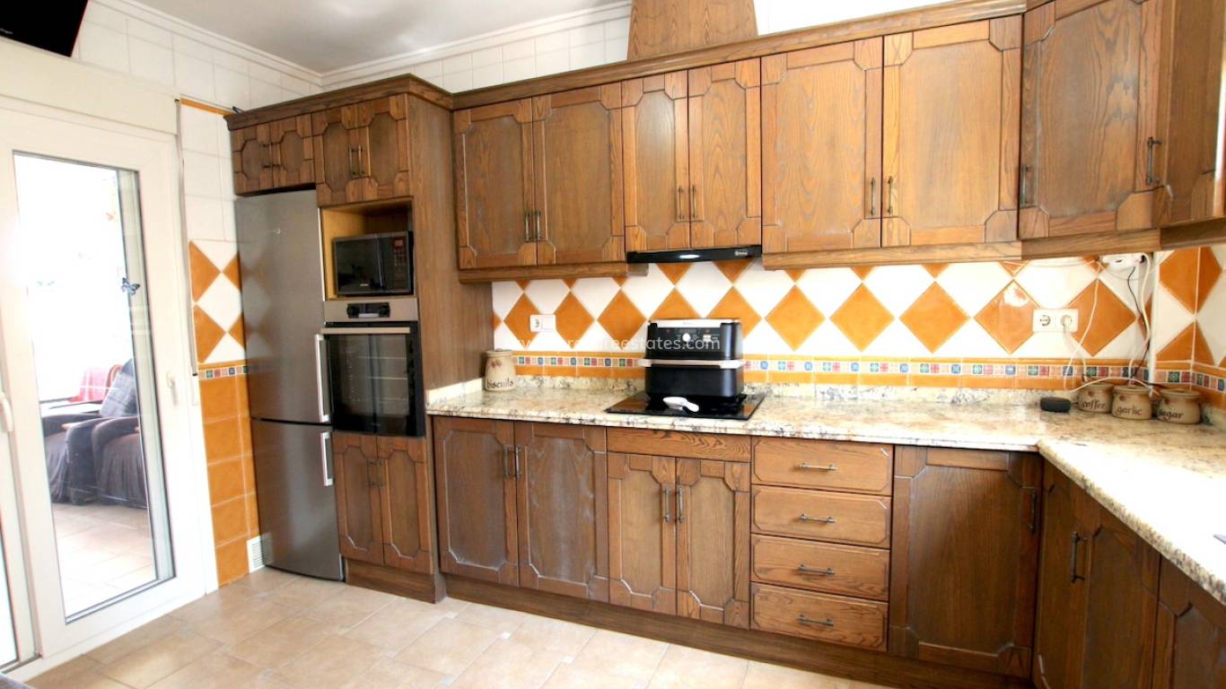 Resale - Villa - Algorfa