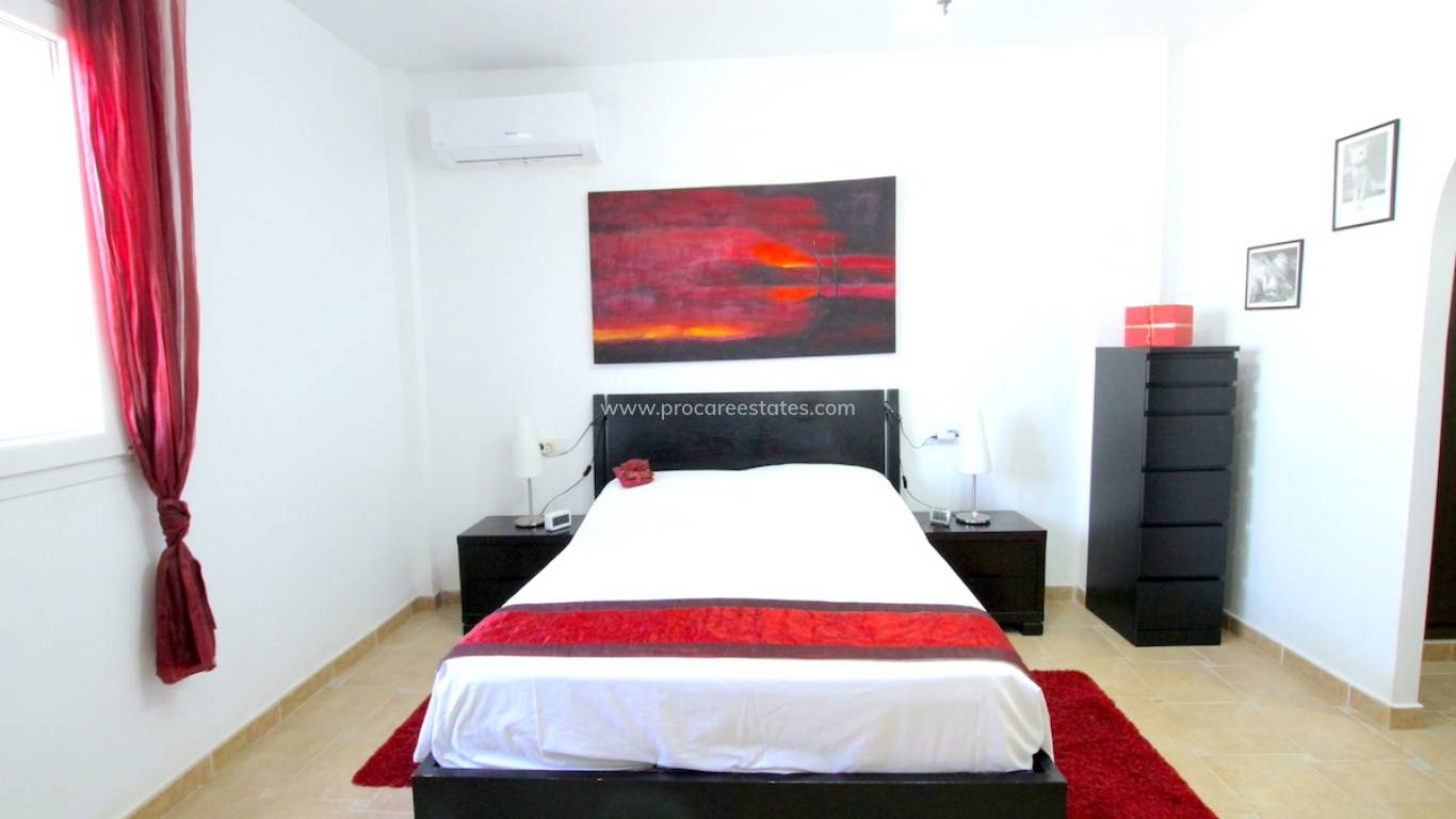 Resale - Villa - Algorfa