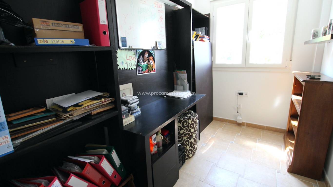 Resale - Villa - Algorfa