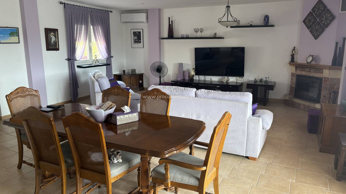 Resale - Villa - Algorfa