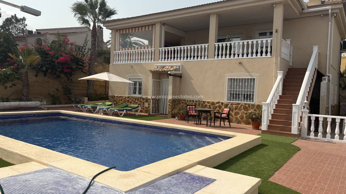 Resale - Villa - Algorfa