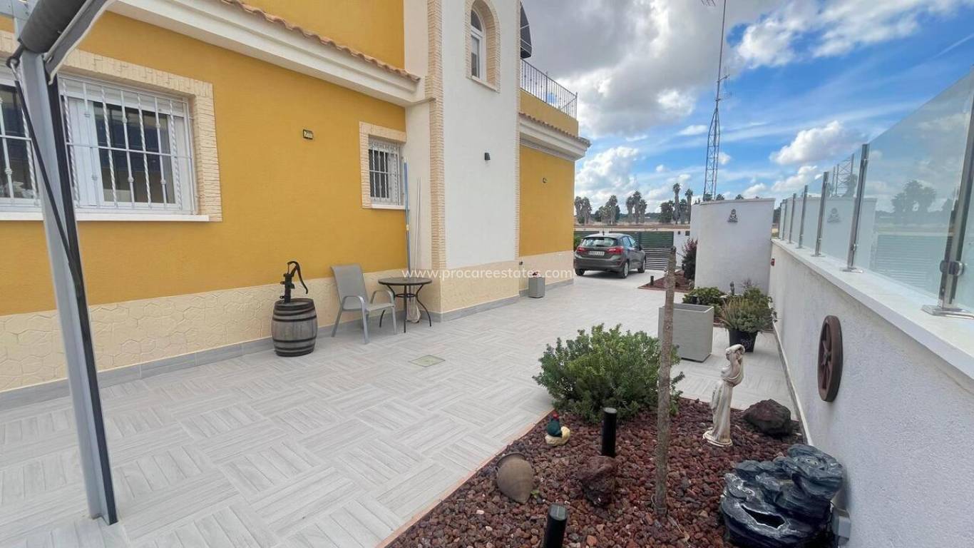 Resale - Villa - Algorfa