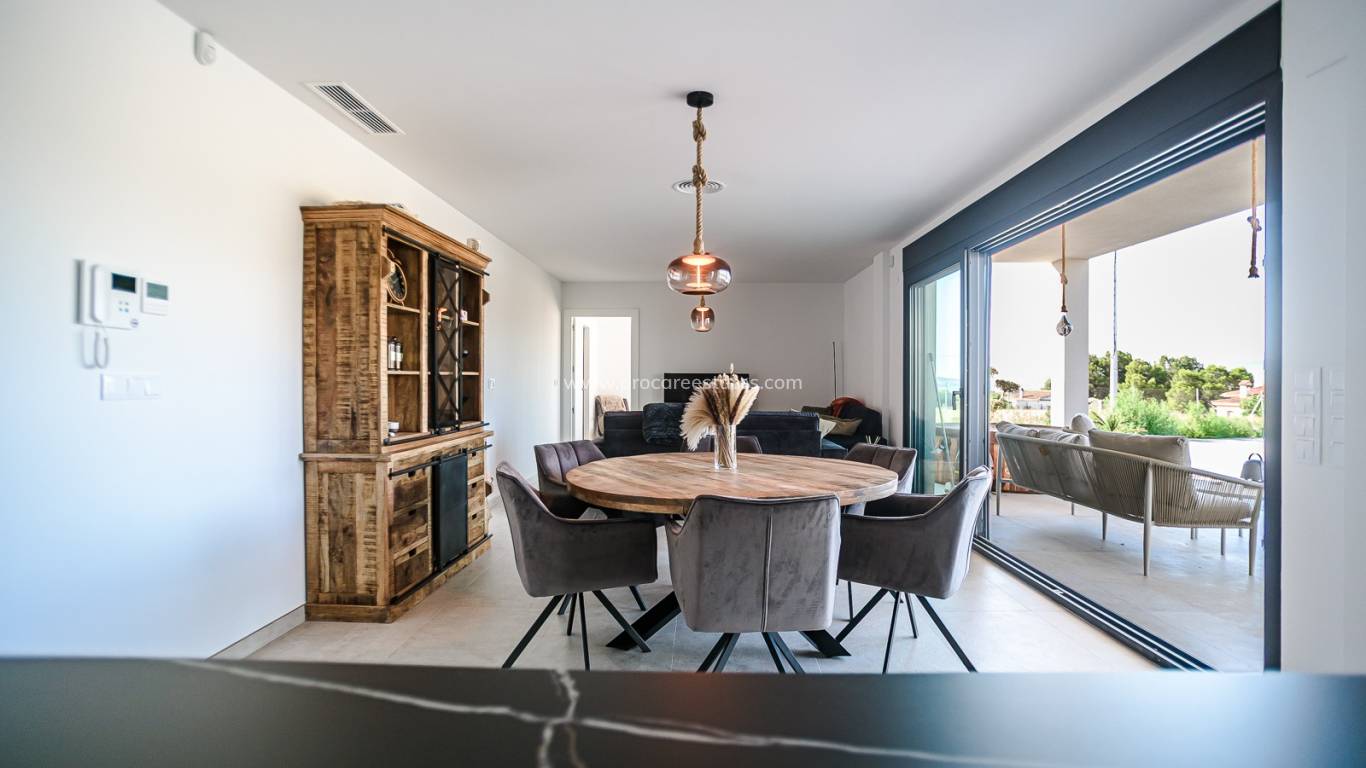 Resale - Villa - ASPE - Aspe