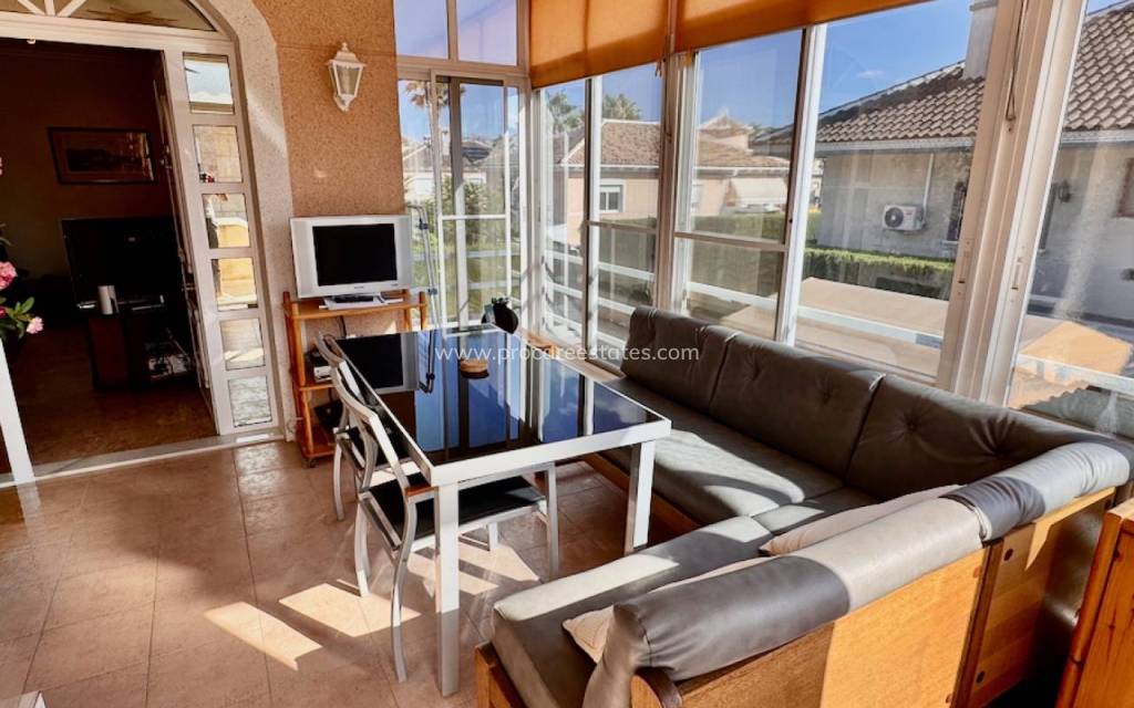 Resale - Villa - Benferri