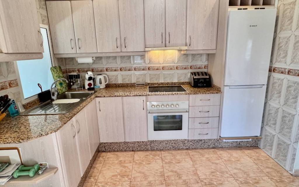 Resale - Villa - Benferri