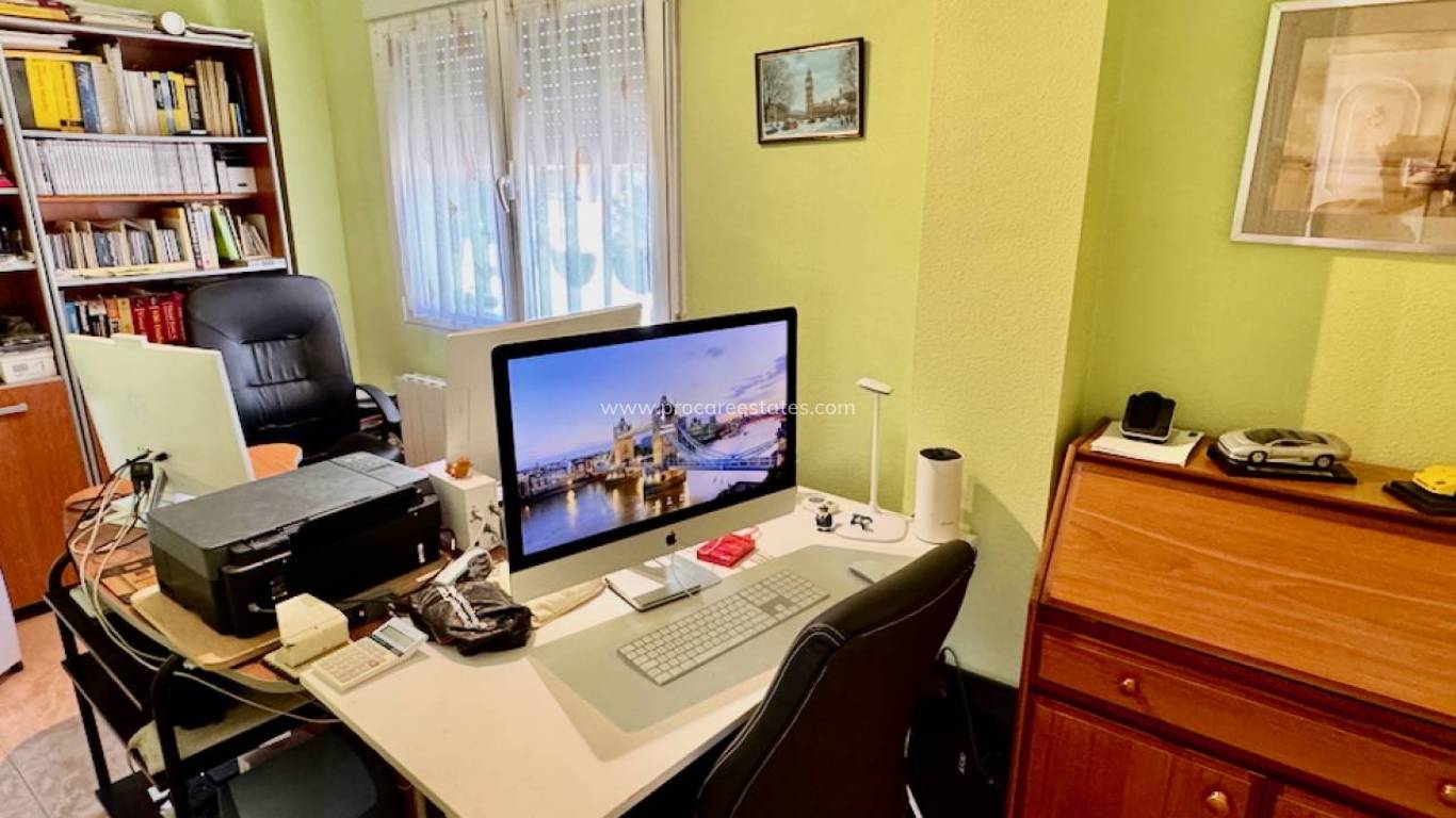 Resale - Villa - Benferri