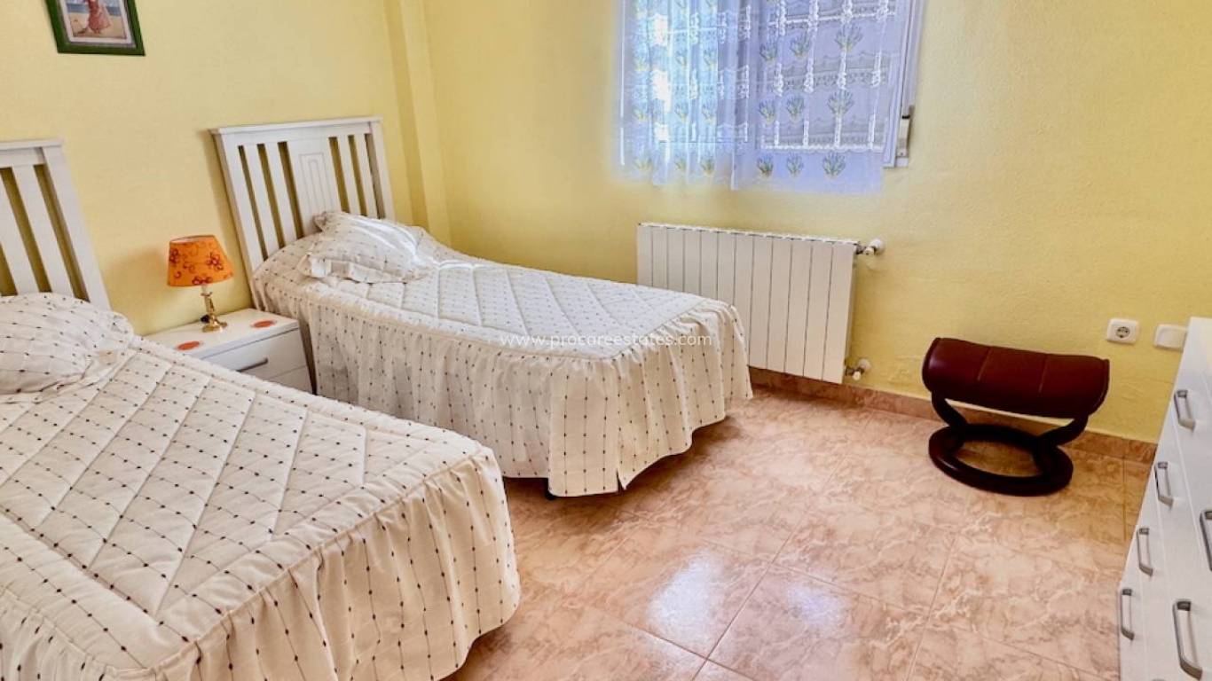 Resale - Villa - Benferri