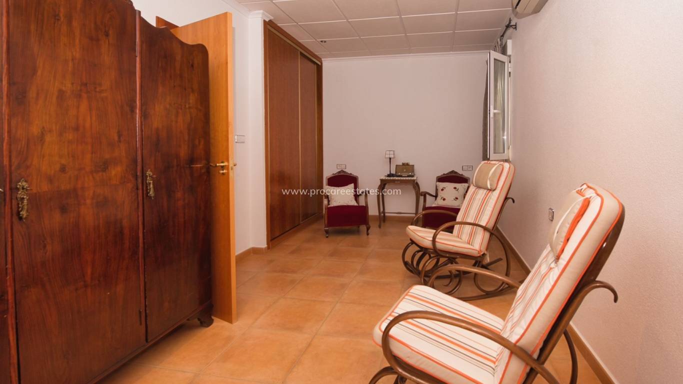 Resale - Villa - Benijofar