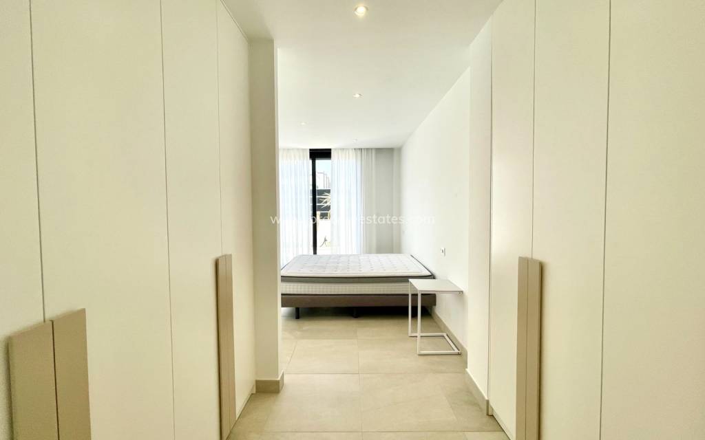 Resale - Villa - Benijofar