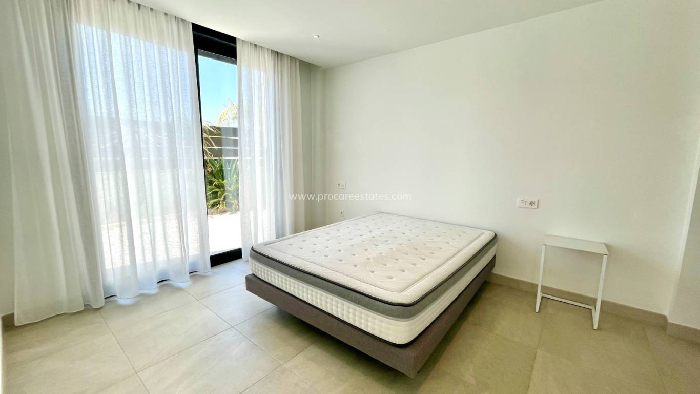 Resale - Villa - Benijofar