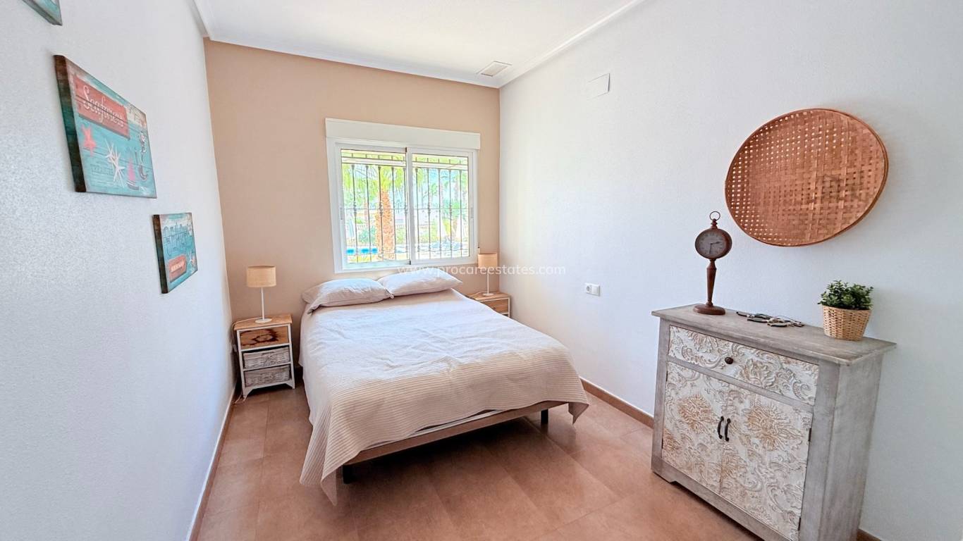 Resale - Villa - Catral