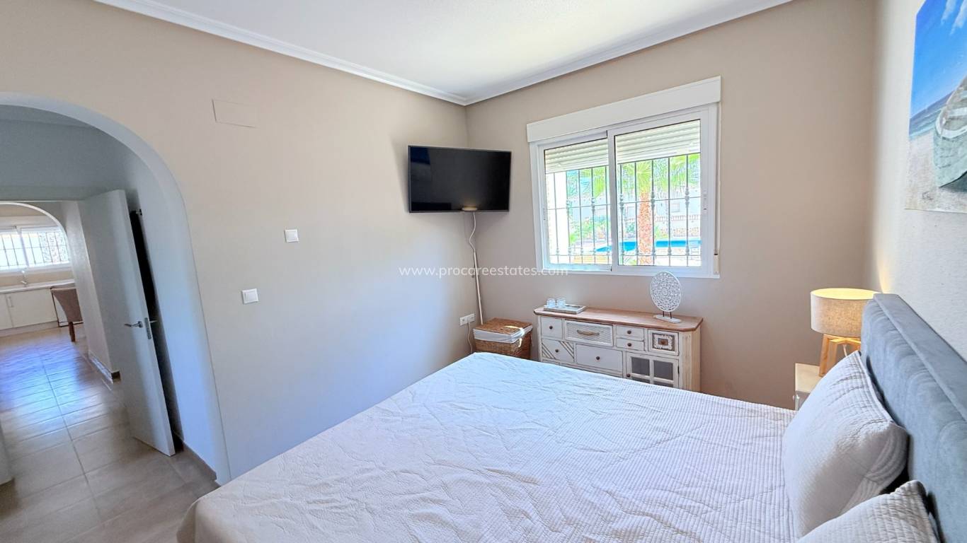 Resale - Villa - Catral