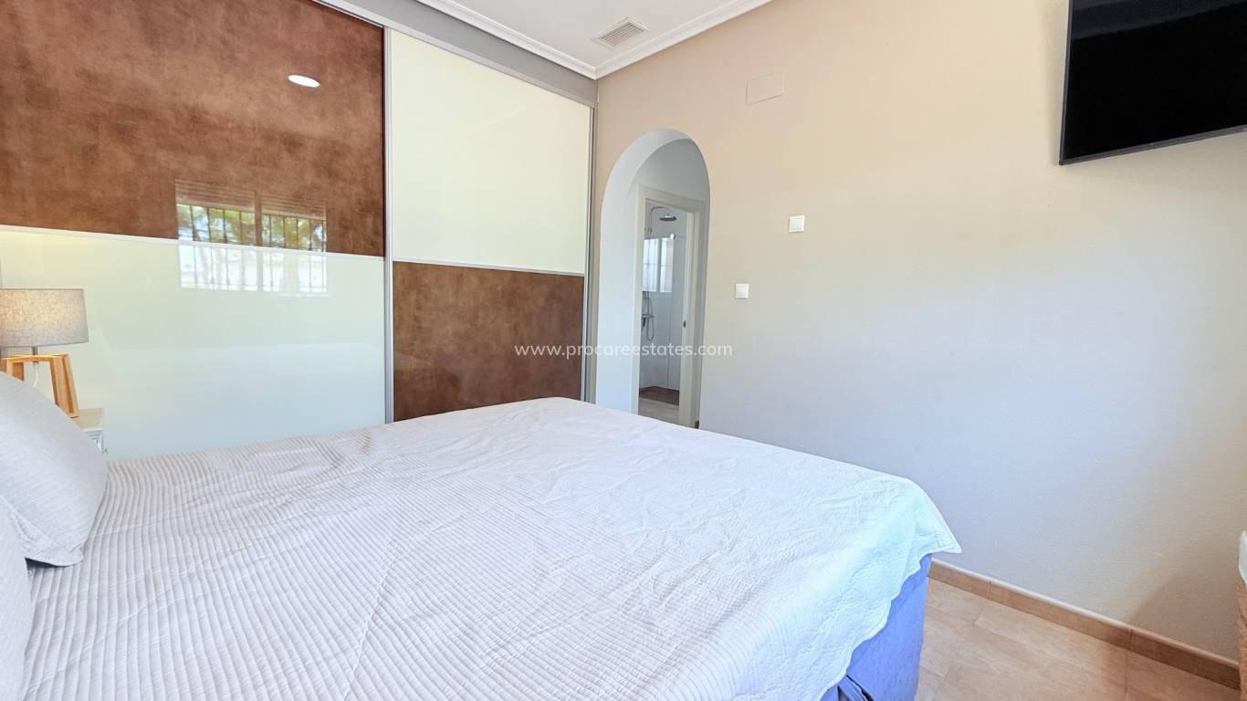 Resale - Villa - Catral