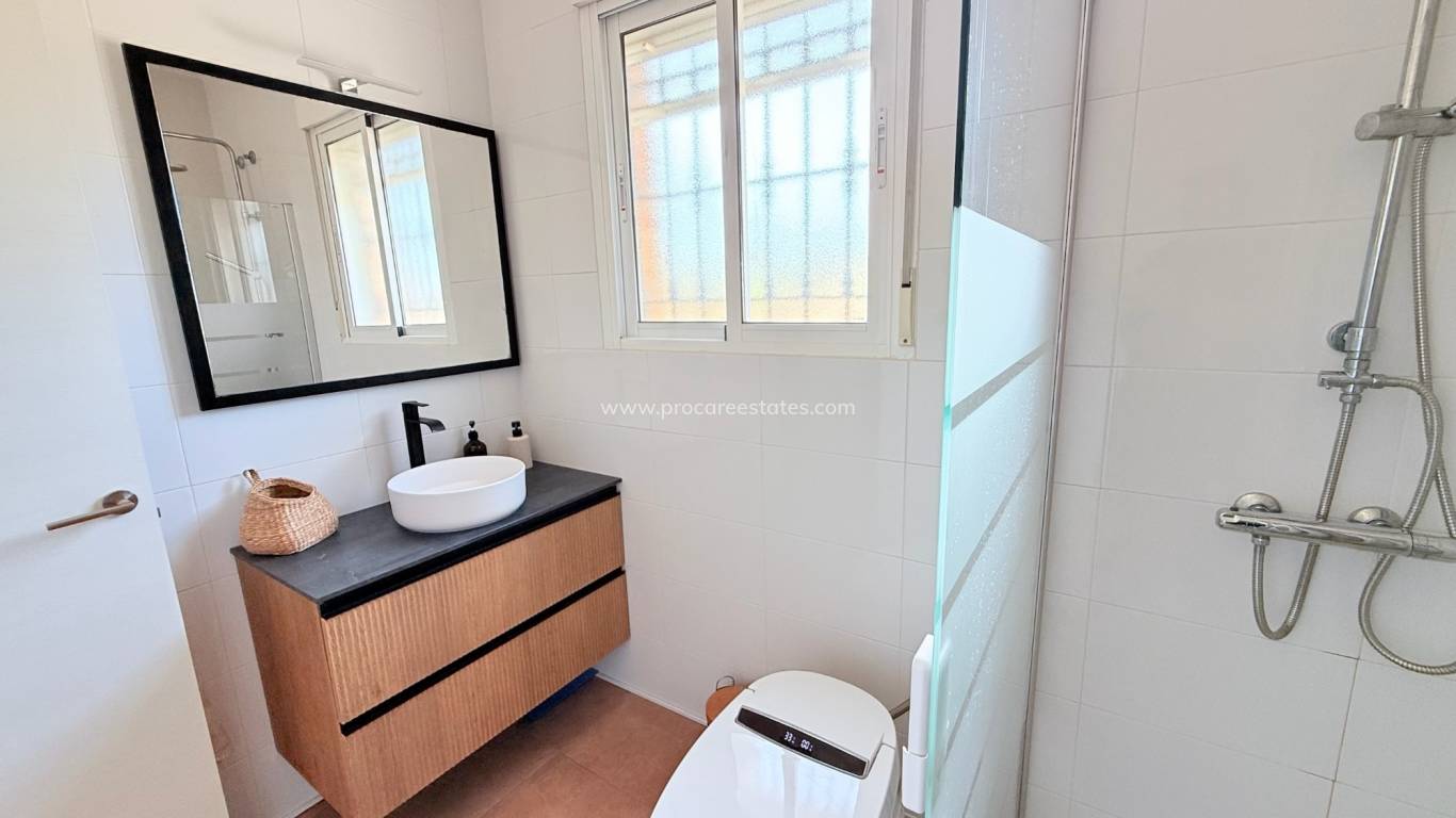Resale - Villa - Catral