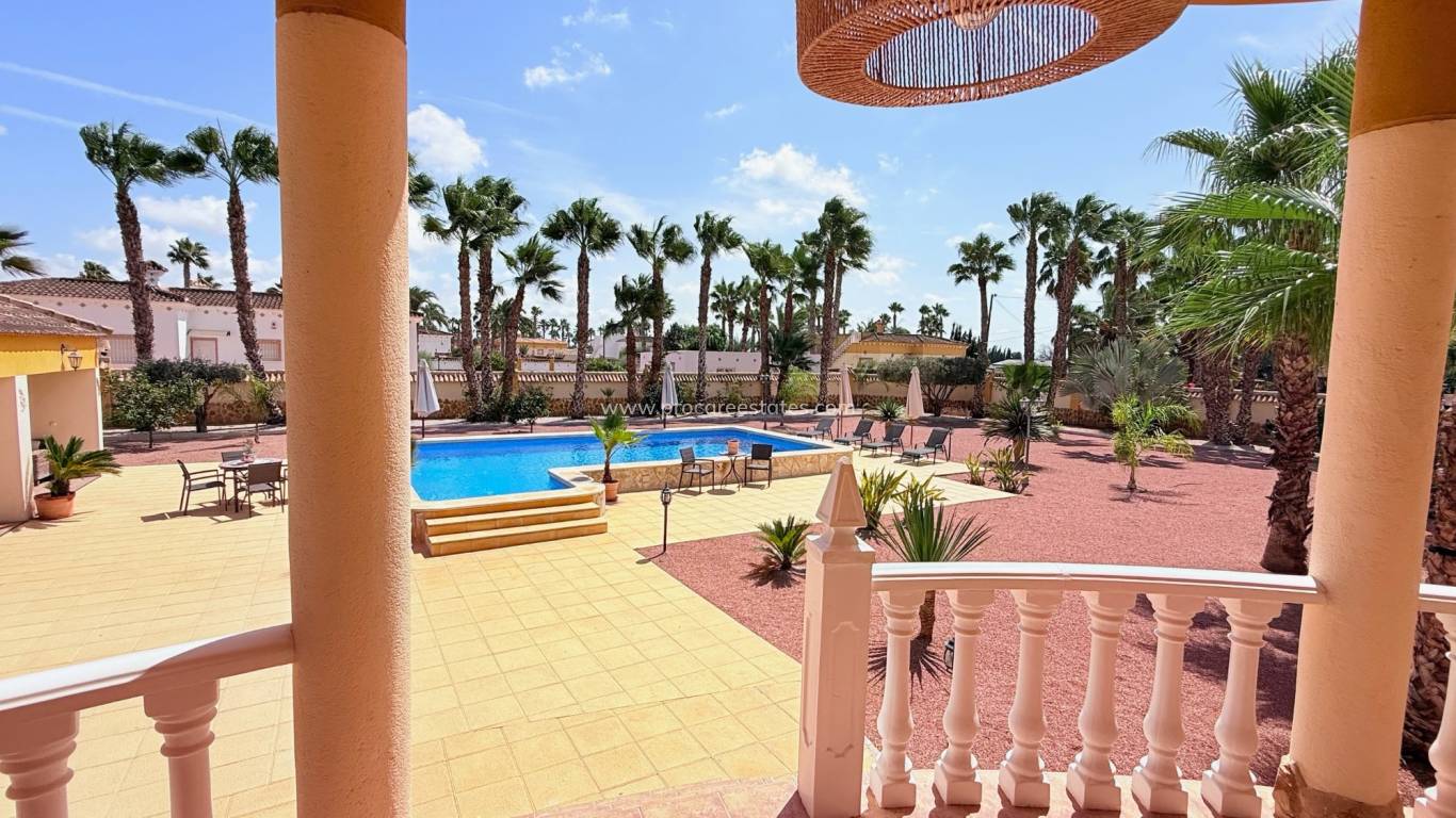 Resale - Villa - Catral