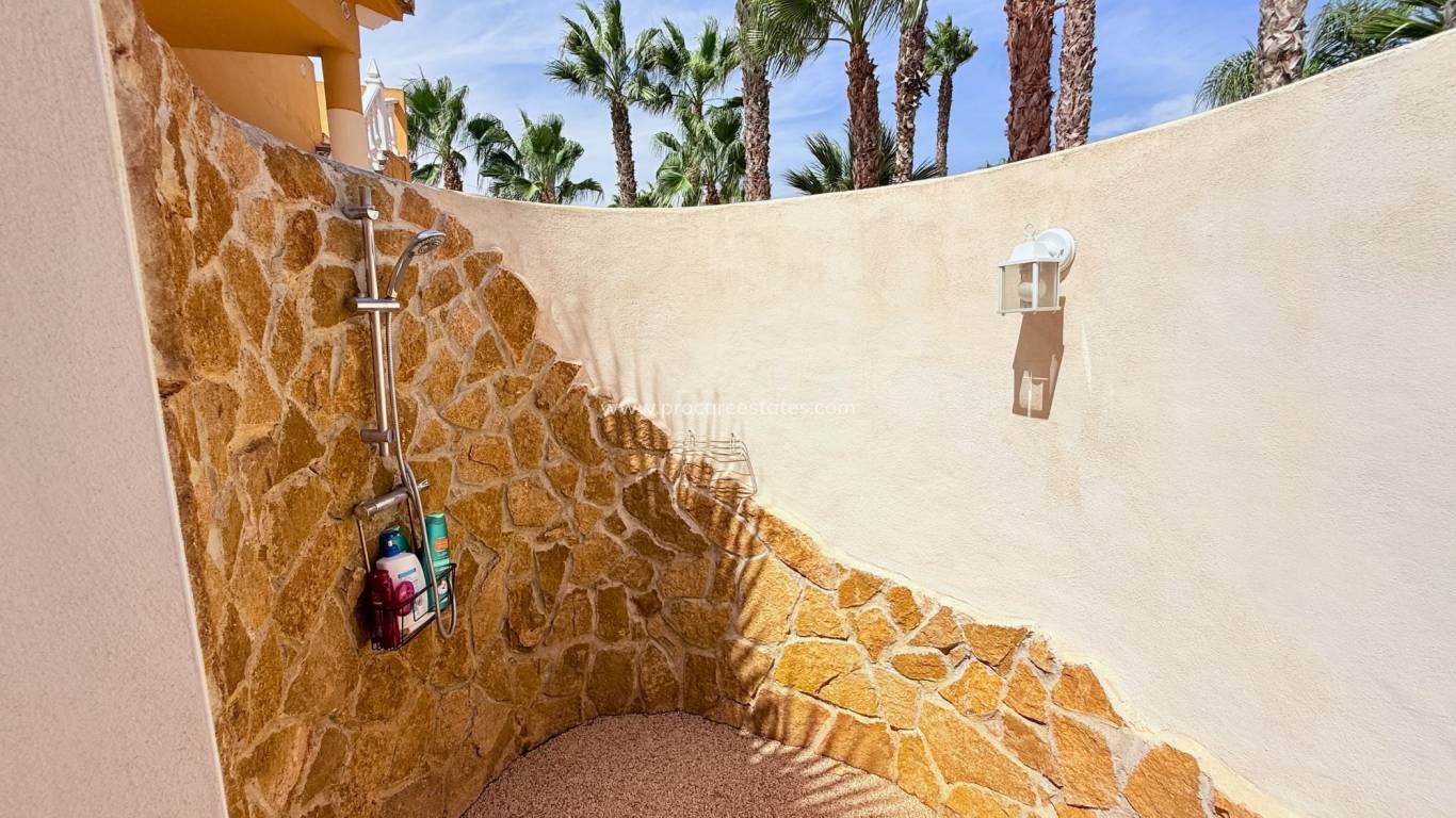Resale - Villa - Catral