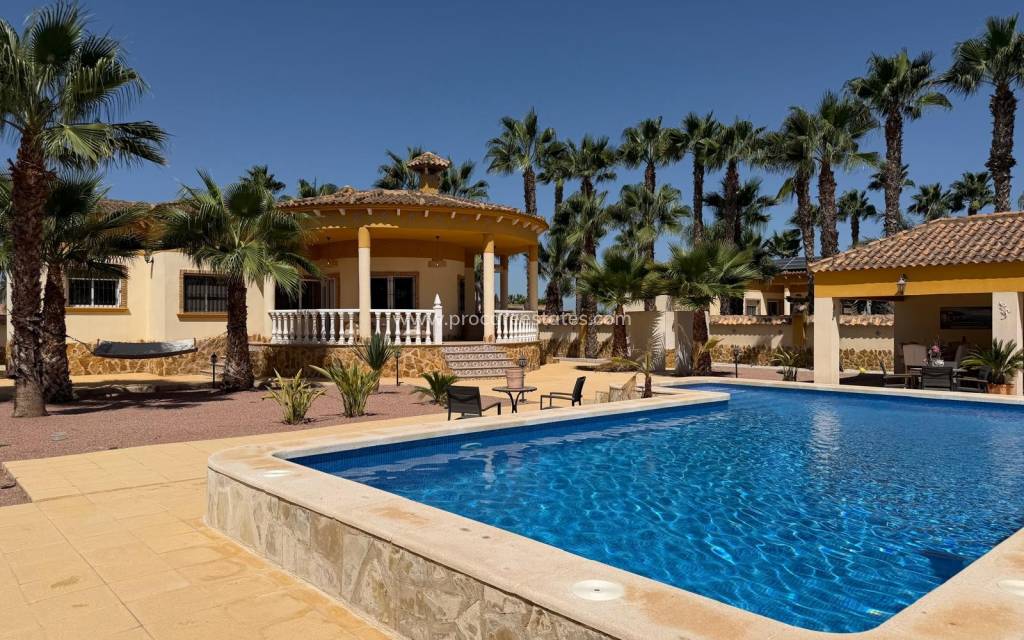 Resale - Villa - Catral