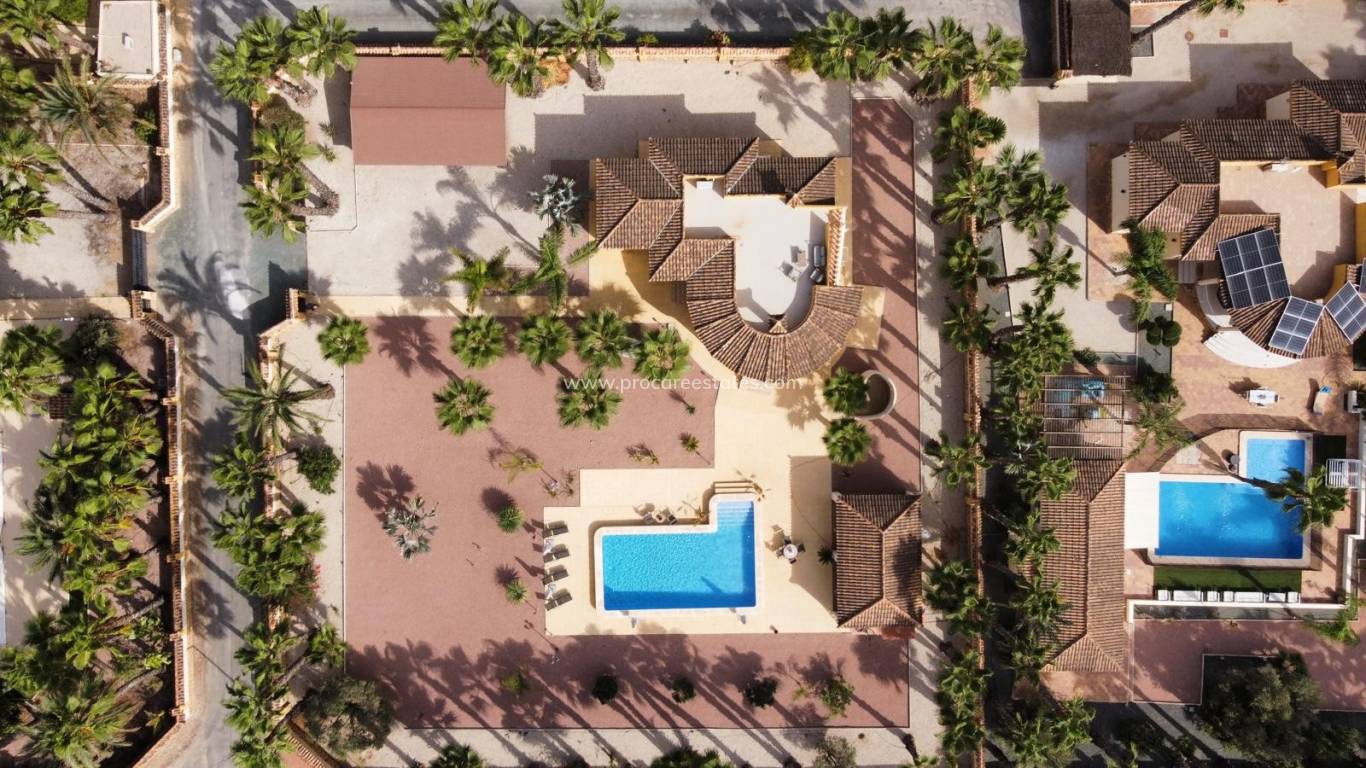 Resale - Villa - Catral