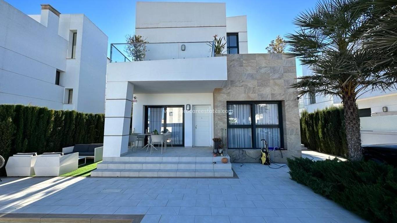 Resale - Villa - Ciudad Quesada - Lo Marabu