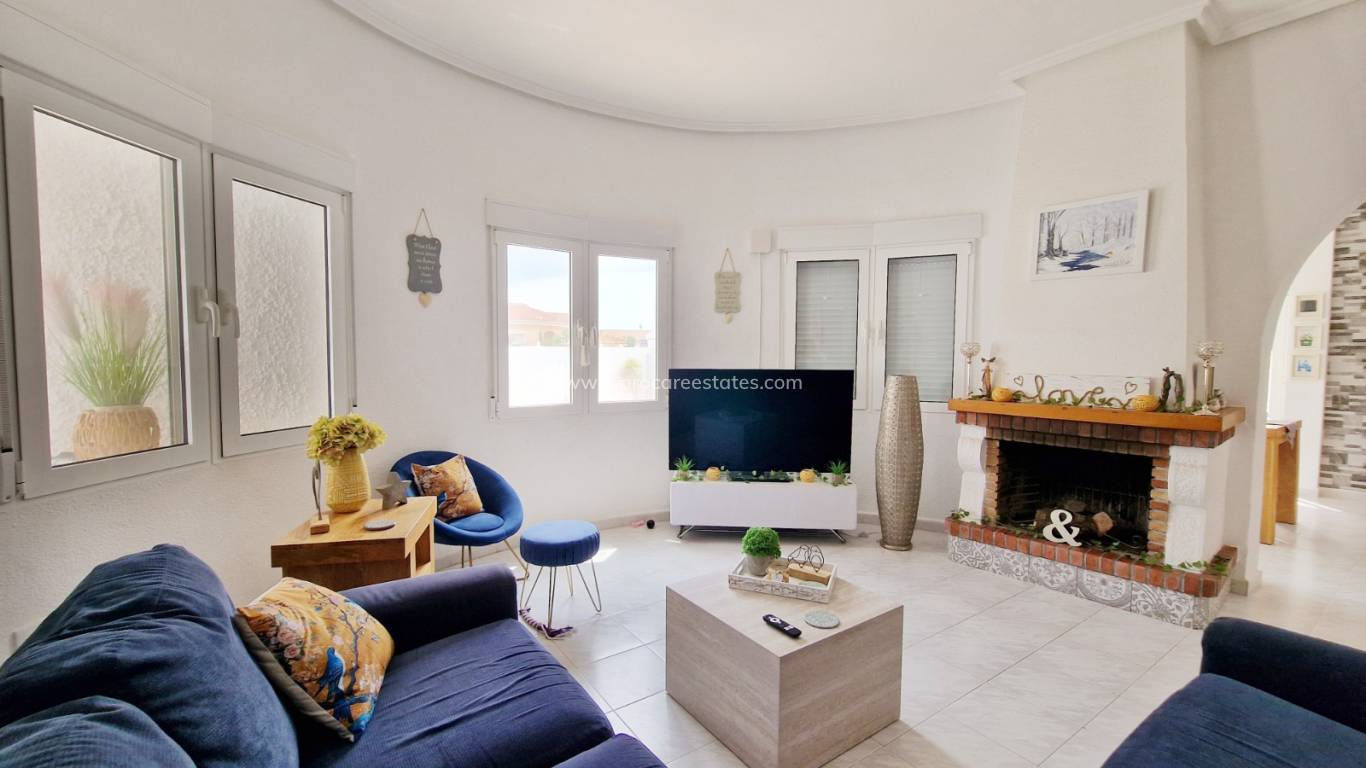 Resale - Villa - Ciudad Quesada - Pueblo Bravo
