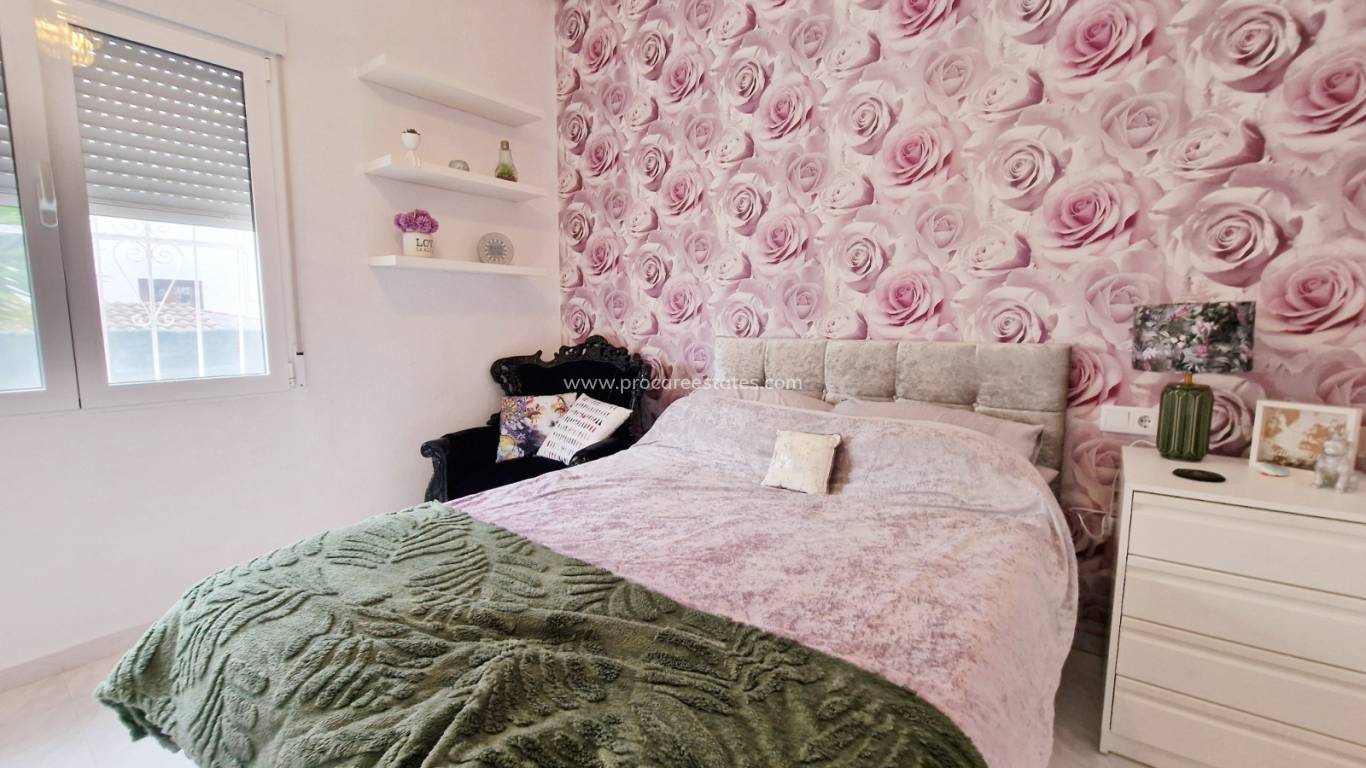 Resale - Villa - Ciudad Quesada - Pueblo Bravo