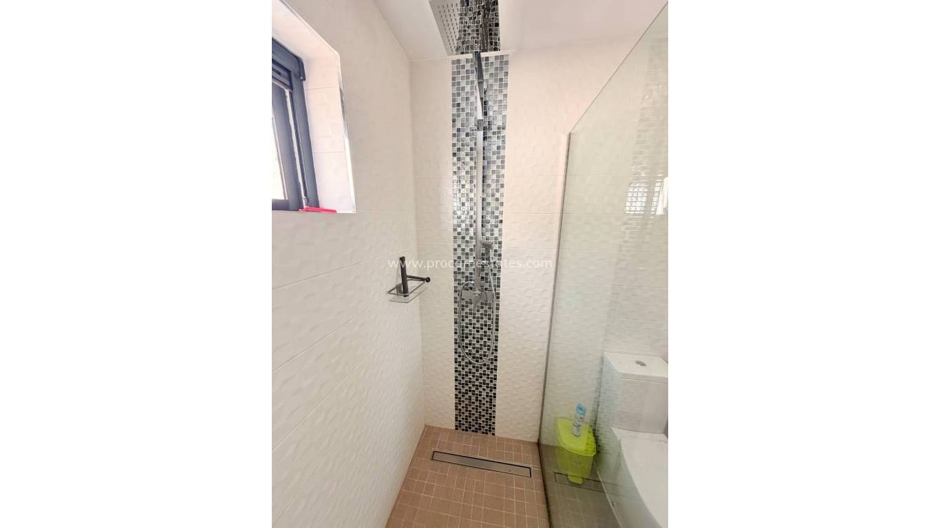 Resale - Villa - Ciudad Quesada - Pueblo Bravo