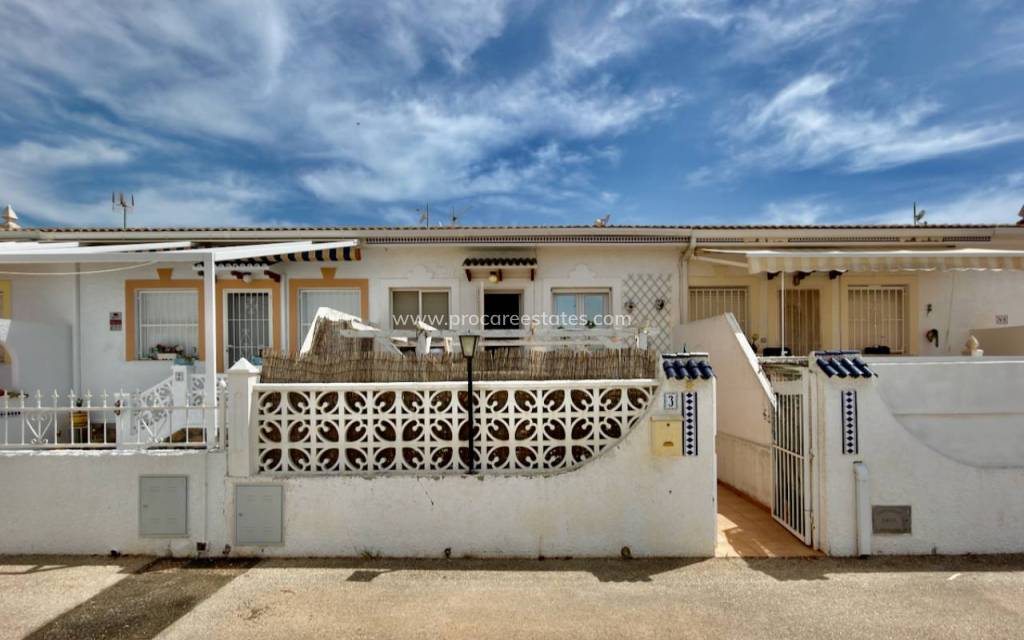Resale - Villa - Ciudad Quesada - Pueblo Bravo