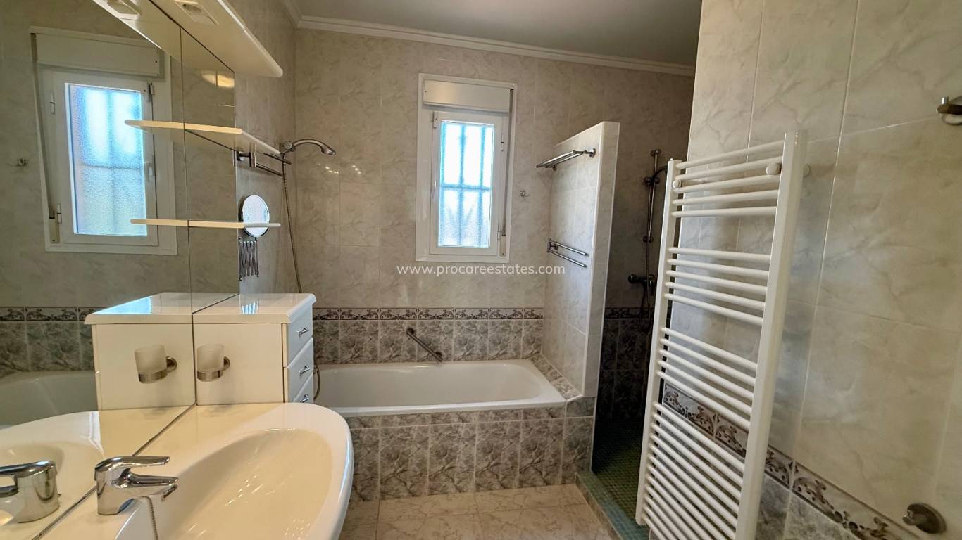 Resale - Villa - Ciudad Quesada - Rojales