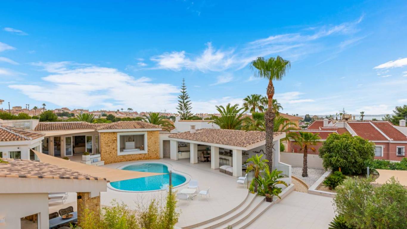 Resale - Villa - Ciudad Quesada