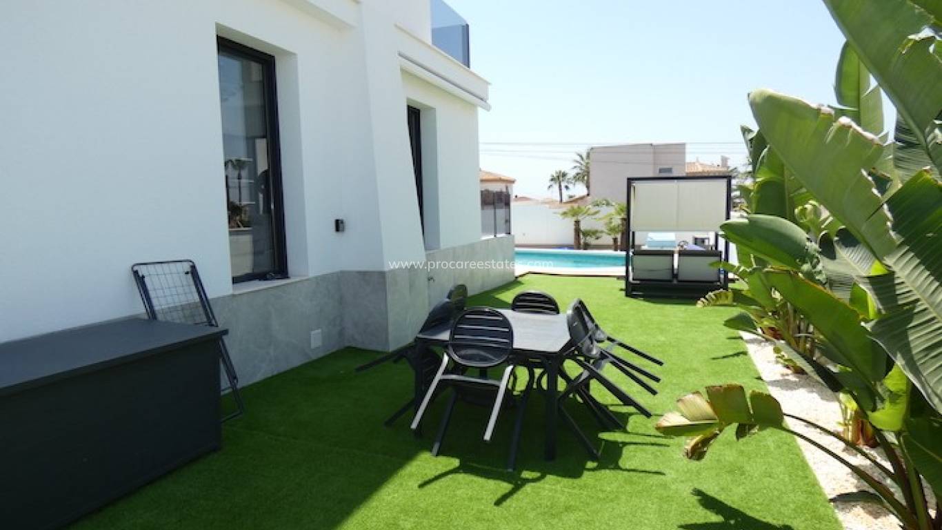 Resale - Villa - Ciudad Quesada