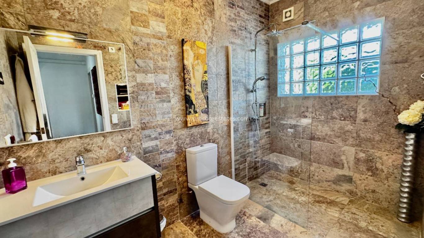 Resale - Villa - Ciudad Quesada