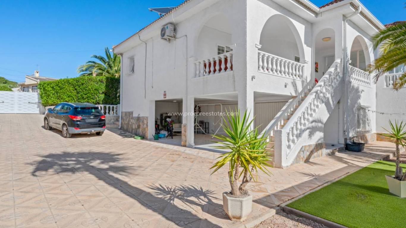 Resale - Villa - Ciudad Quesada