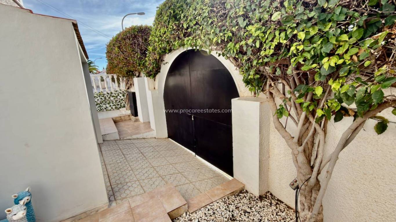 Resale - Villa - Ciudad Quesada