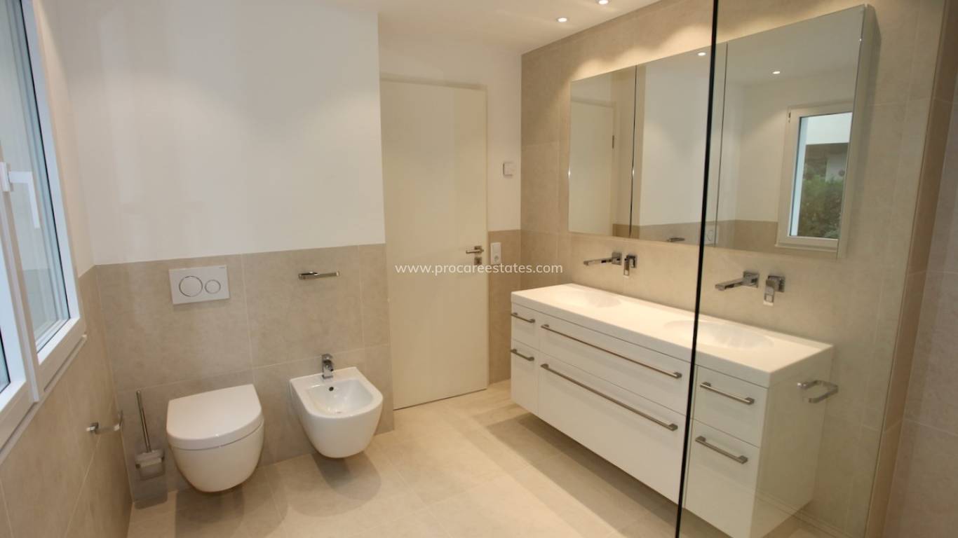 Resale - Villa - Costa d'en Blanes - Calvià