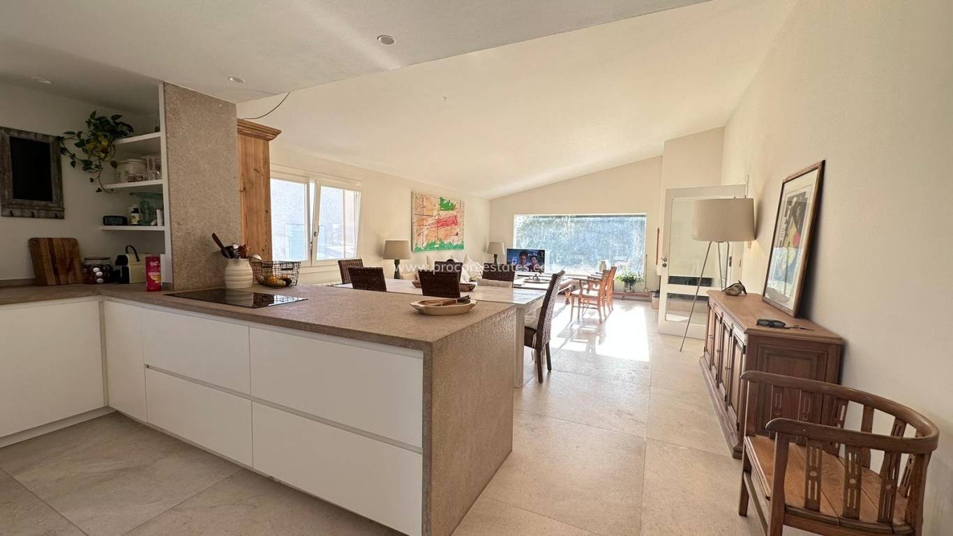 Resale - Villa - Costa de la Calma - Calvià