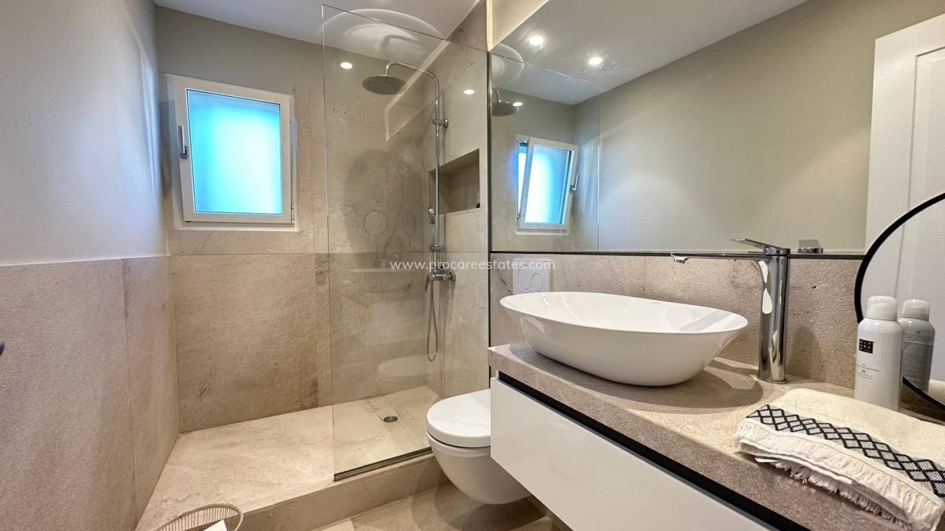 Resale - Villa - Costa de la Calma - Calvià