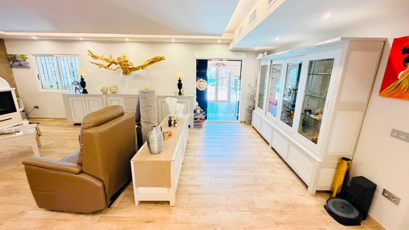 Resale - Villa - Daya Vieja