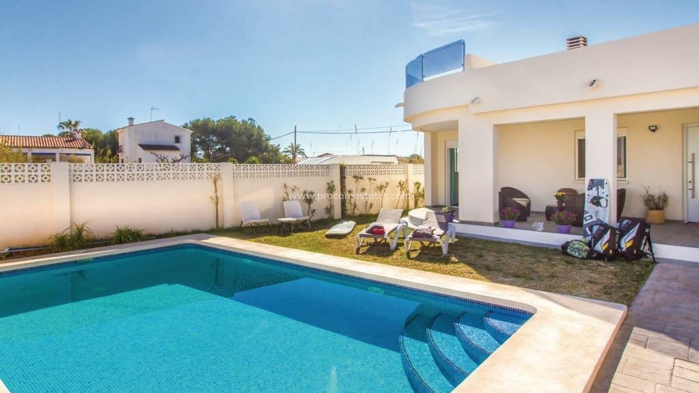 Resale - Villa - Denia - Les deveses