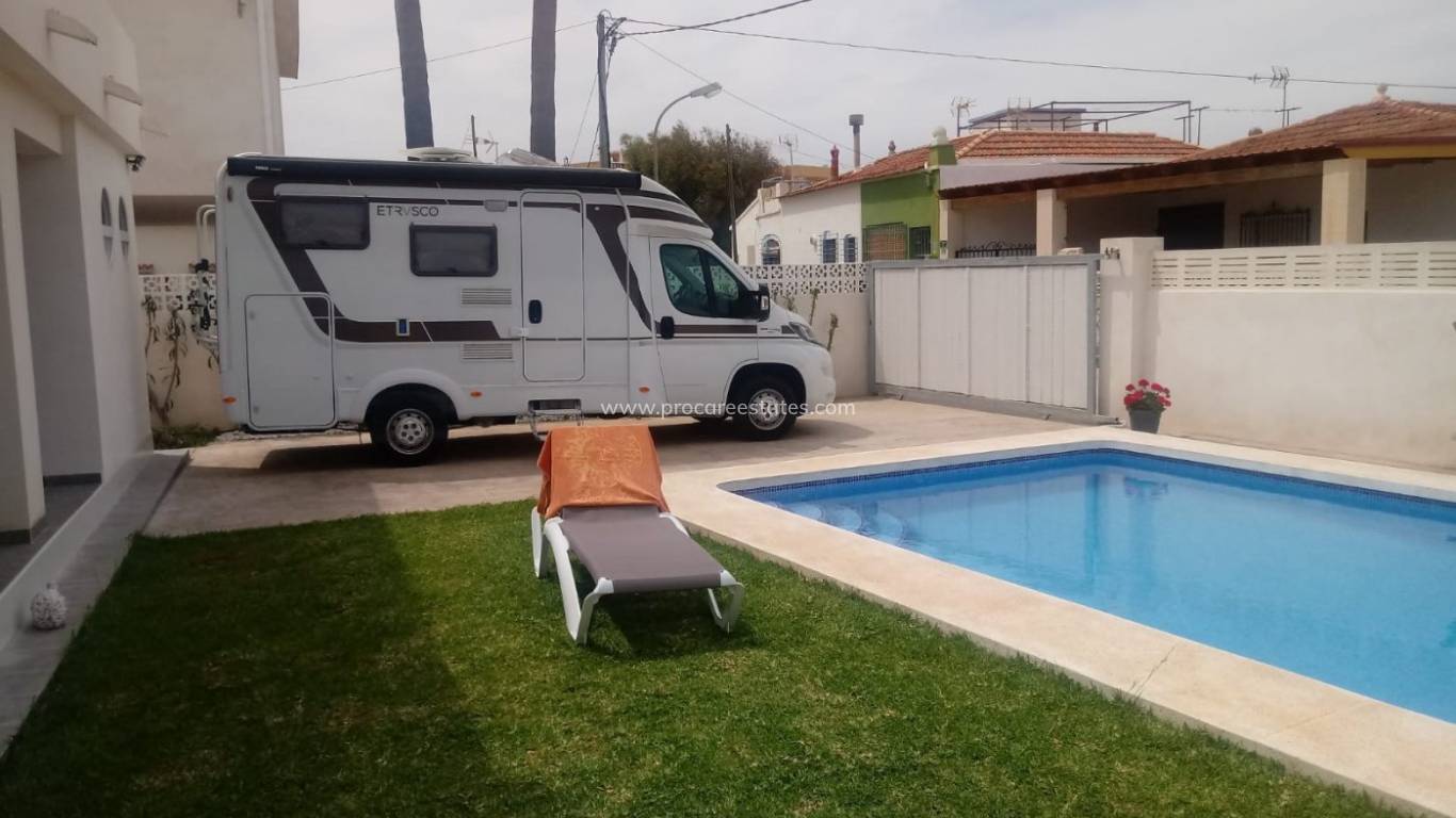 Resale - Villa - Denia - Les deveses